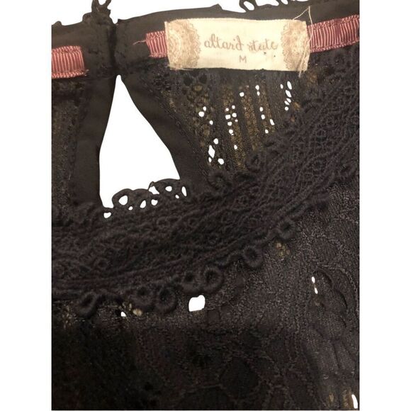 Altar’d State black lace overlay sleeveless high neck keyhole open in back blous - Picture 4 of 8